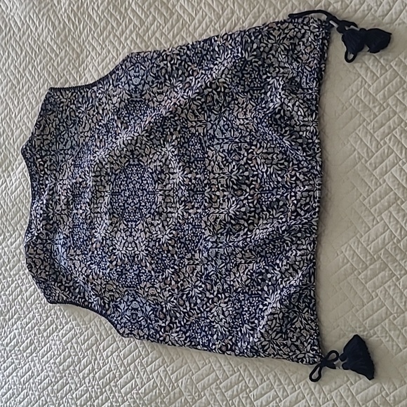 Beautiful Tory Burch Top, Size 8 - Picture 5 of 7